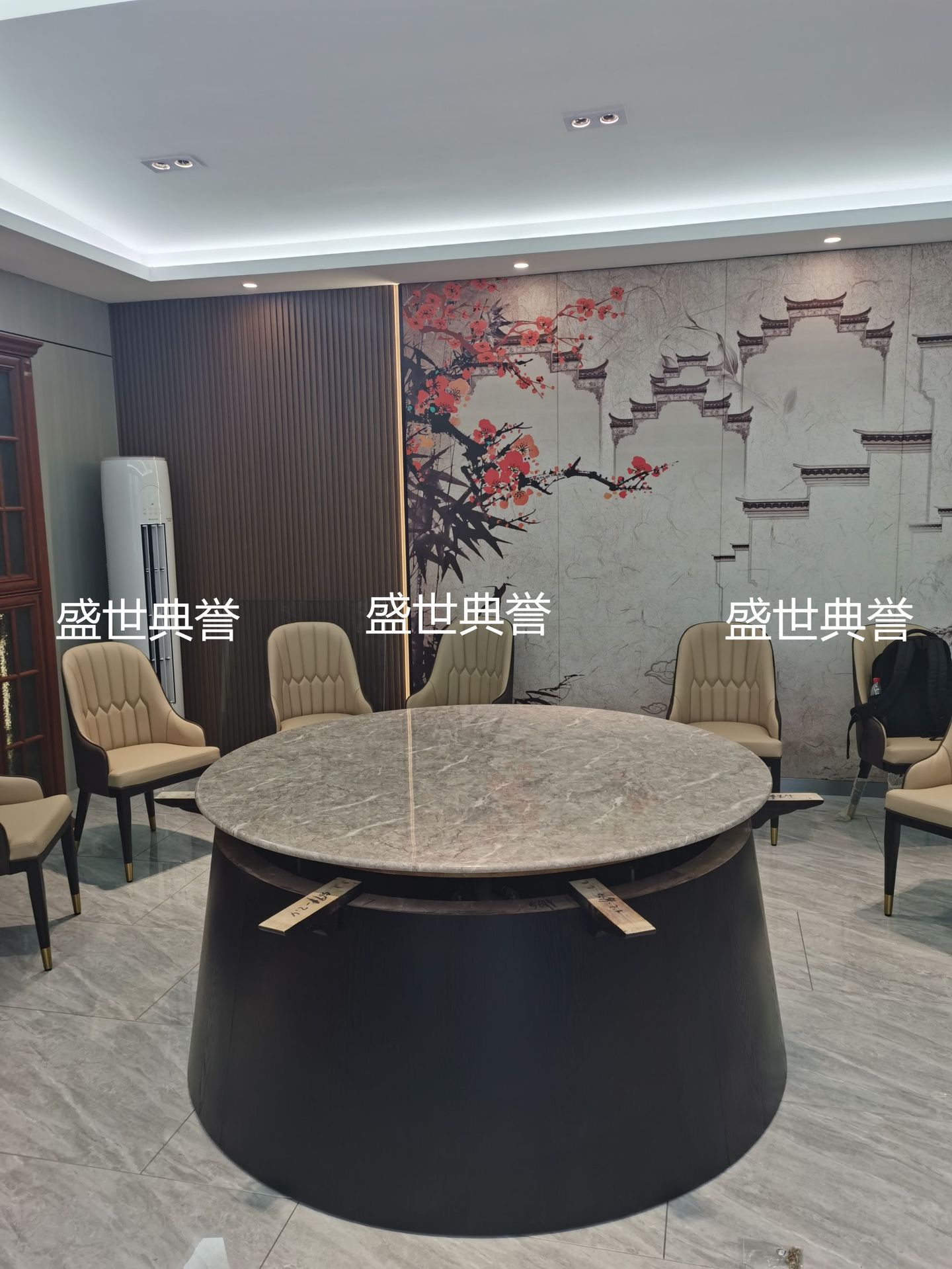 Hotel Solid Wood Electric Dining Table and Chair Dining Room Box Electric Dining Table Light Luxury Solid Wood Table Hotel Solid Wood Electric Dining Table and Chair Dining Room Box Electric Dining Table Light Luxury Solid Wood Table