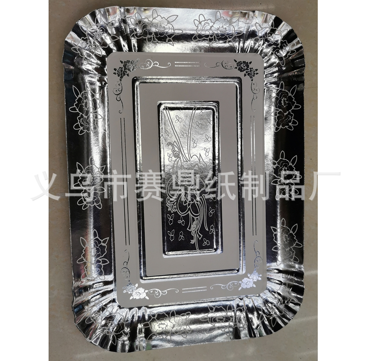 One-time thickened hot stamping hot silver gold paper plate paper plate wedding party barbecue tray manufacturers direct One-time thickened hot stamping hot silver gold paper plate paper plate wedding party barbecue tray manufacturers direct