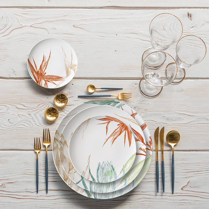 Foreign Trade New Product Bone Porcelain Plate Chinese Hand Painted Colorful Lotus Tableware Hotel Western Food/Steak Dish Creative Home Decorative Tray
