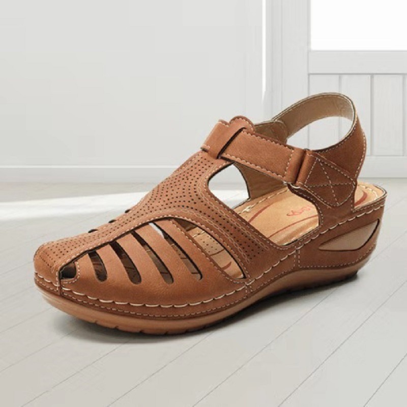 Foreign Trade Large Size Slipper Female 2020 New Style Comfortable Roman Sandals round Toe Porous Sandals Female Foreign Trade Large Size Slipper Female 2020 New Style Comfortable Roman Sandals round Toe Porous Sandals Female