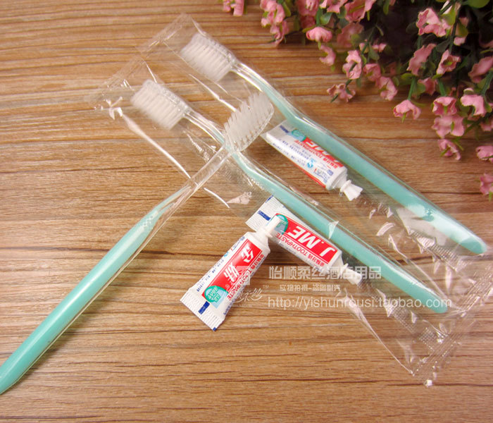 Free Shipping Hotel Supplies Disposable Tooth Set Wholesale Hotel Room Toothbrush Toothpaste 2-in-1 Washing Set Free Shipping Hotel Supplies Disposable Tooth Set Wholesale Hotel Room Toothbrush Toothpaste 2-in-1 Washing Set