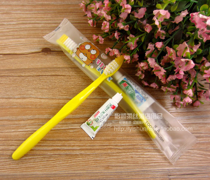 Free Shipping Hotel Supplies Disposable Tooth Set Wholesale Hotel Room Toothbrush Toothpaste 2-in-1 Washing Set Free Shipping Hotel Supplies Disposable Tooth Set Wholesale Hotel Room Toothbrush Toothpaste 2-in-1 Washing Set