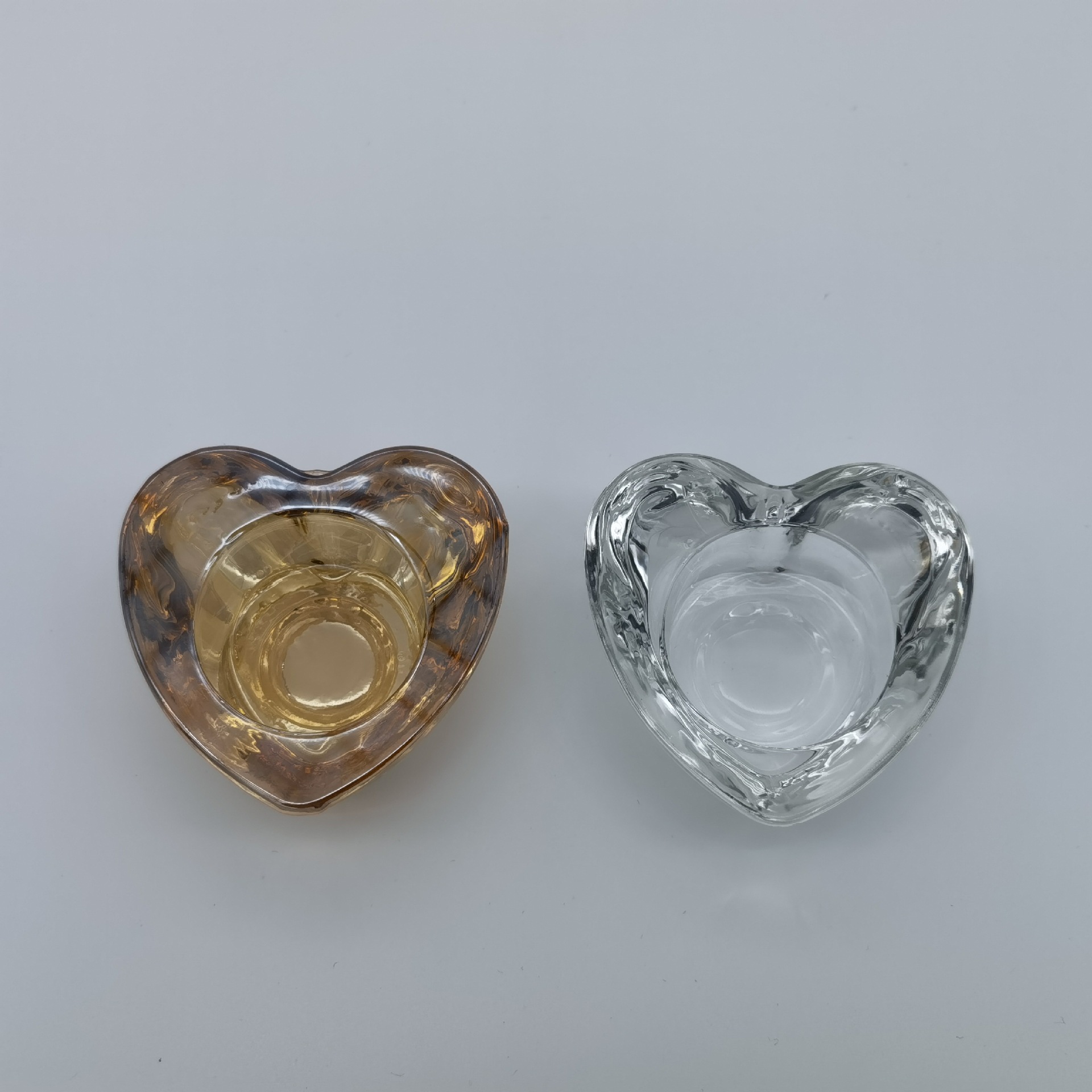 European Style Candlestick Love Candlestick Bottom Peach Heart Home Desktop Decoration Peach Heart Candlestick European Style Candlestick Love Candlestick Bottom Peach Heart Home Desktop Decoration Peach Heart Candlestick