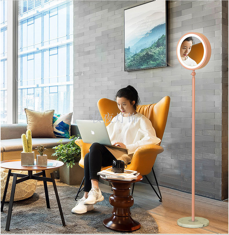 Creative Nordic beauty lamp led floor lamp living room bedroom simple study lamp post modern golden floor lamp Creative Nordic beauty lamp led floor lamp living room bedroom simple study lamp post modern golden floor lamp