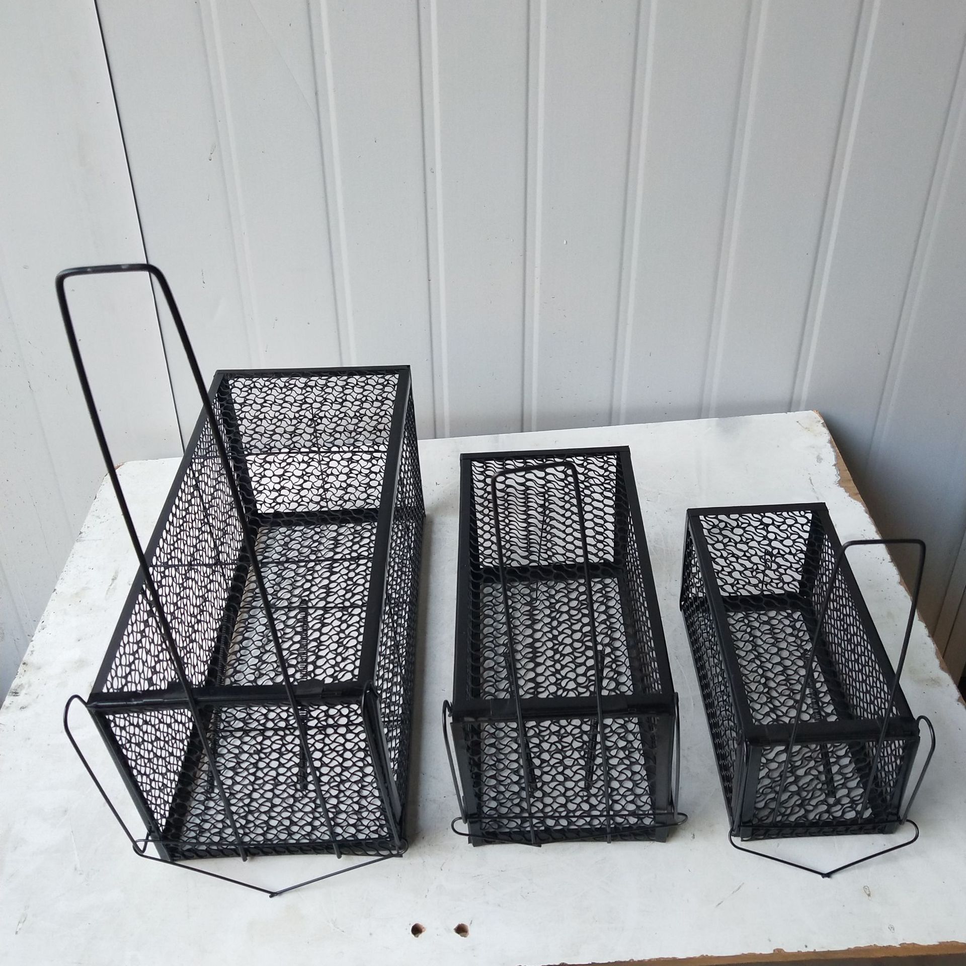 Factory Direct Sales of Household Catch Mouse Gadget Mouse-Trap-Door Mousetrap Mouse Gadget Mouse Trap Rat Trap Cage More Specifications Wholesale