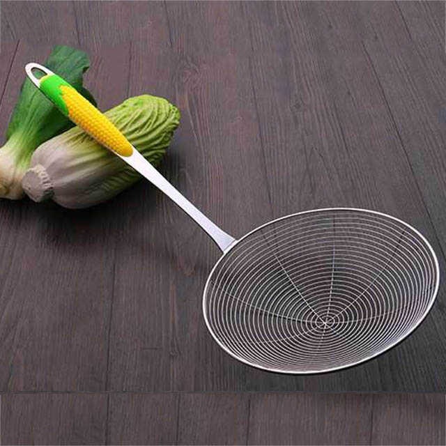 Colander Stainless Steel Big Strainer Colander Corn Handle Thickened Fried Food Colander Noodles Strainer Noodle Cooking Tool Long Handle Kitchen