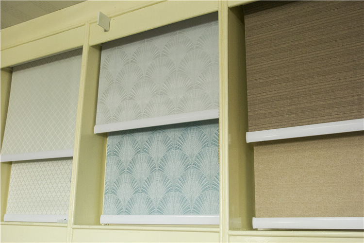 Foreign trade roller shutter manufacturers straight Jacquard full shading thickening and topping roller curtain fabric finished Bead roller shutter Foreign trade roller shutter manufacturers straight Jacquard full shading thickening and topping roller curtain fabric finished Bead roller shutter