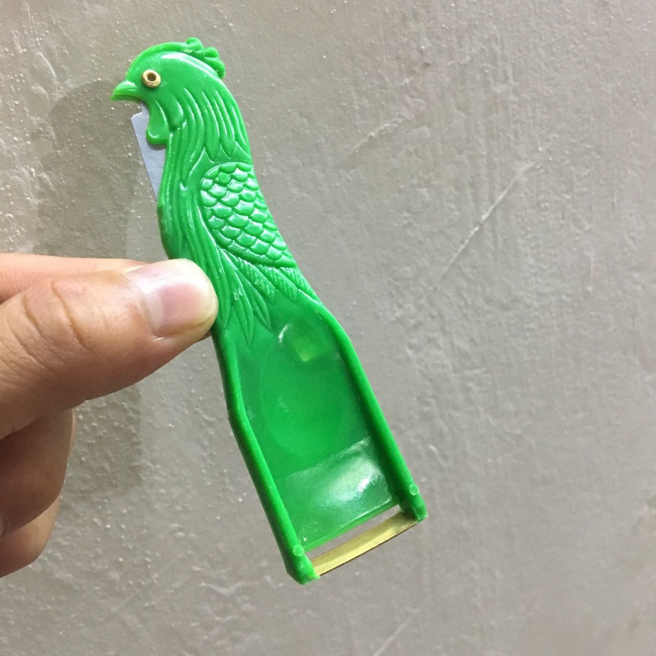 Old-Fashioned Chicken Planer Chicken Planer Paring Knife Peeler Multi-Function Peeler Digging Sewage Fruit and Vegetables Kitchen Gadget Old-Fashioned Chicken Planer Chicken Planer Paring Knife Peeler Multi-Function Peeler Digging Sewage Fruit and Vegetables Kitchen Gadget