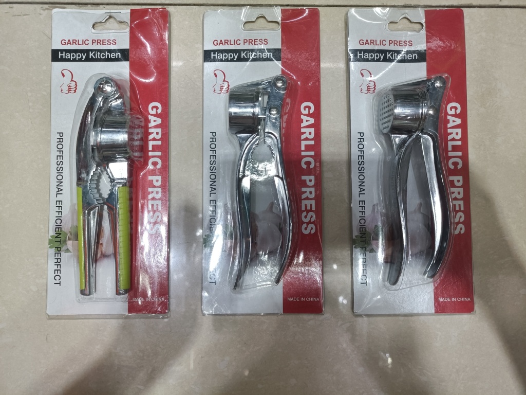 New Popular Wine Bottle Opener Bottles of Beer Garlic Press Walnut Cracker Paring Knife and So on