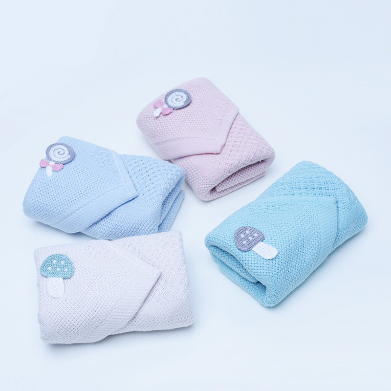 Ting long's latest yarn super - absorbent lollipop square two gift box package Ting long's latest yarn super - absorbent lollipop square two gift box package