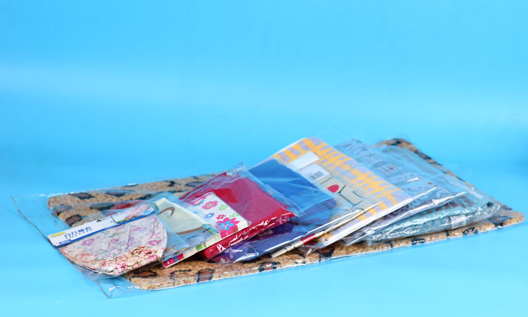 General merchandise packaging plastic bag PE material + zipper bag printing bag.