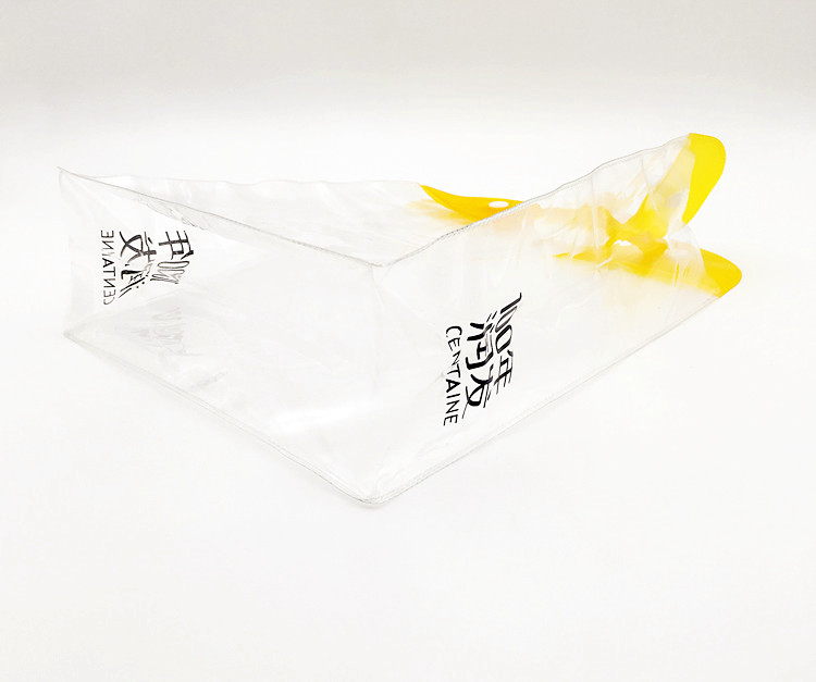 PVC shampoo shower gel packaging bag transparent PVC tote bag custom button three-dimensional plastic PVC bag