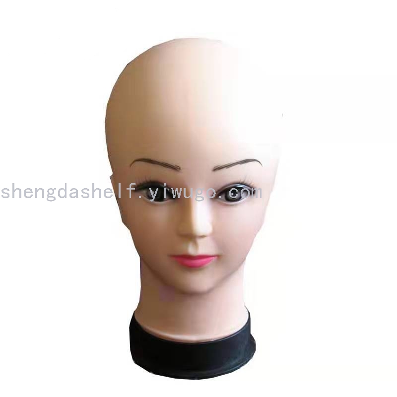 Model bubble film model shows off the prop head mold Model bubble film model shows off the prop head mold
