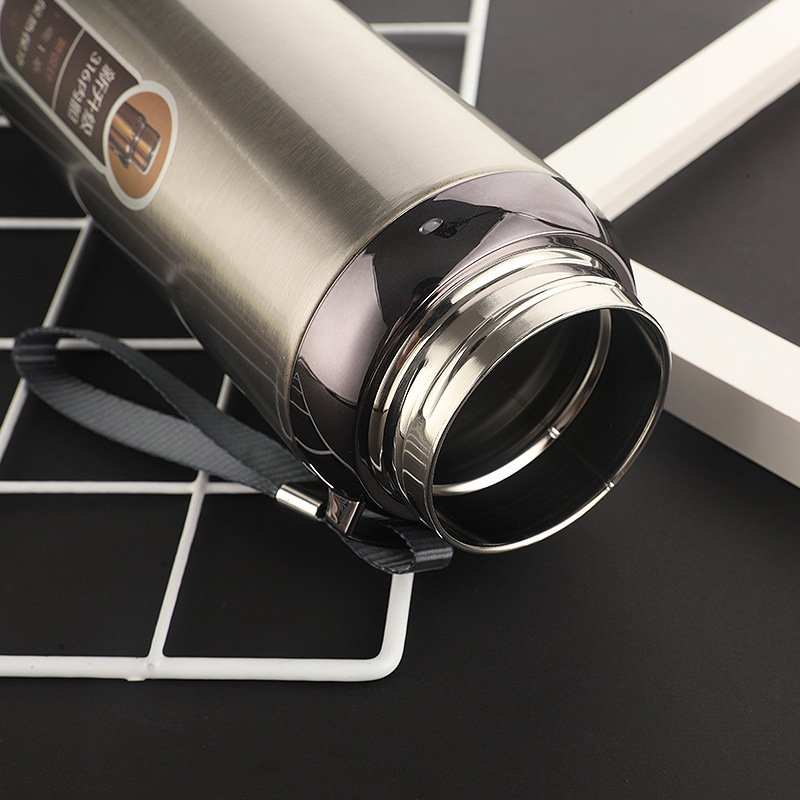 New 316 Stainless Steel Large Capacity Thermos Outdoor Portable with Rope Handle Thermal Insulation Travel Pot New 316 Stainless Steel Large Capacity Thermos Outdoor Portable with Rope Handle Thermal Insulation Travel Pot