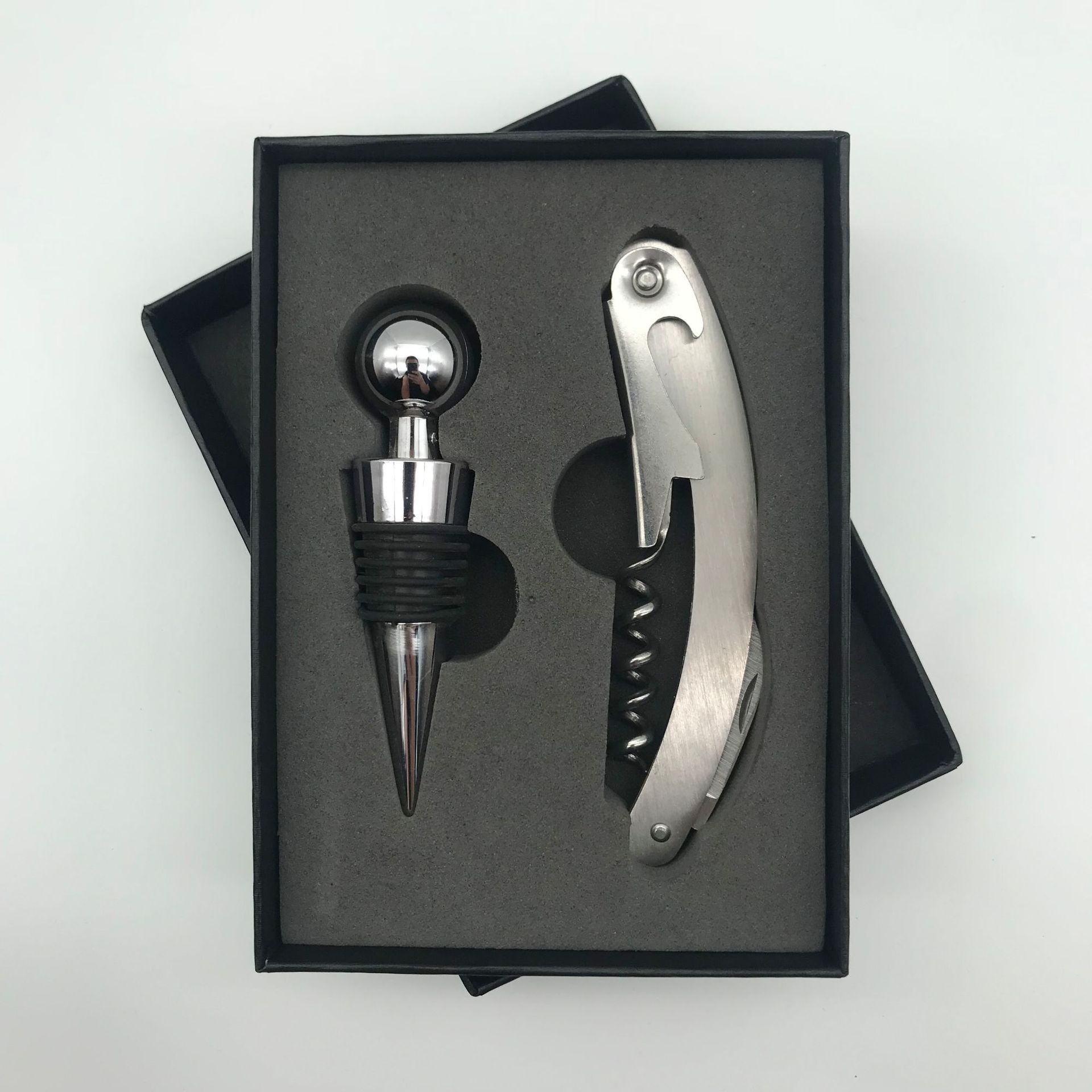 Manufacturer direct selling wine bottle opener set Red wine wine set four-piece Heaven and Earth cover gift box all kinds of sets