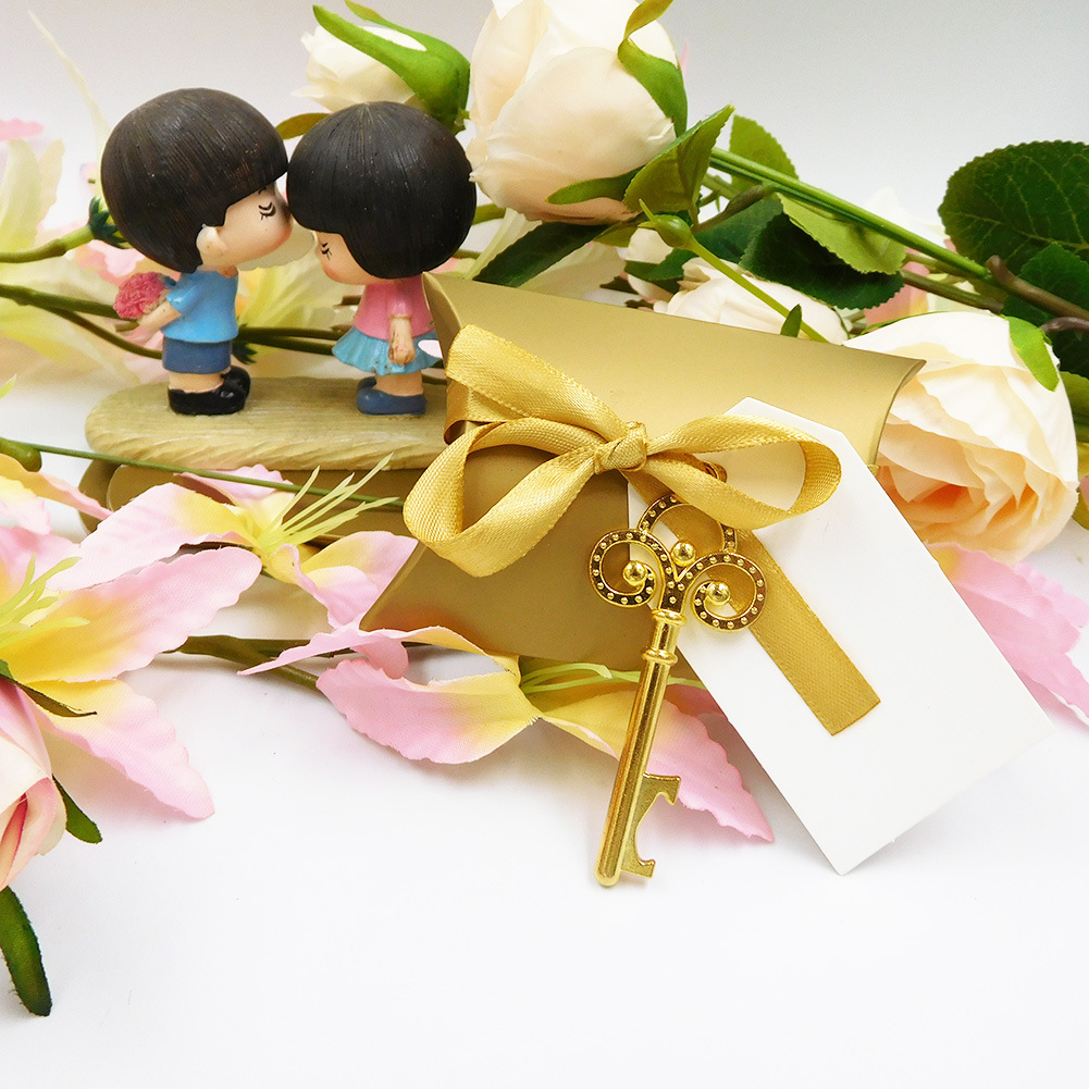 New Hot Sale Wedding Favors Creative Small Gift Key Bottle Opener Pendant Wedding Supplies Pillow Wedding Candies Box New Hot Sale Wedding Favors Creative Small Gift Key Bottle Opener Pendant Wedding Supplies Pillow Wedding Candies Box