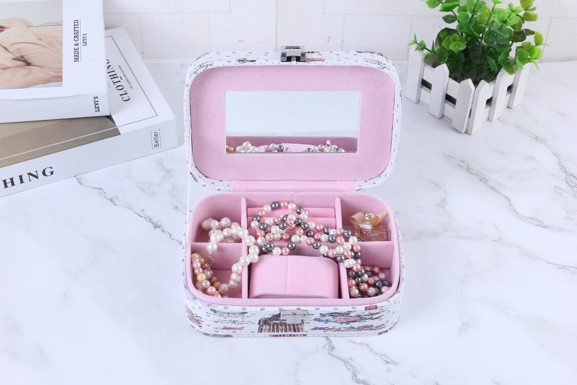 Korean version of small pure and fresh jewelry box simple girl heart jewelry box ring box earrings custom multi - functional wholesale
