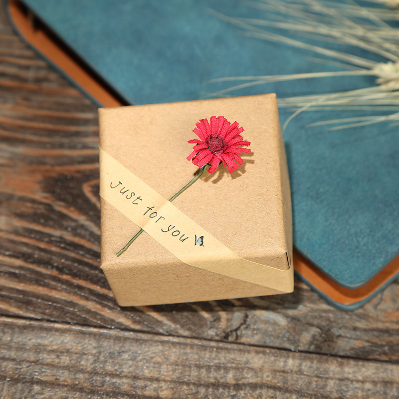 Factory Creative Jewelry Packaging Box Hot Sale Chain Ring Bracelet Sunflower Jewelry Box Paper Bag Currently Available Wholesale