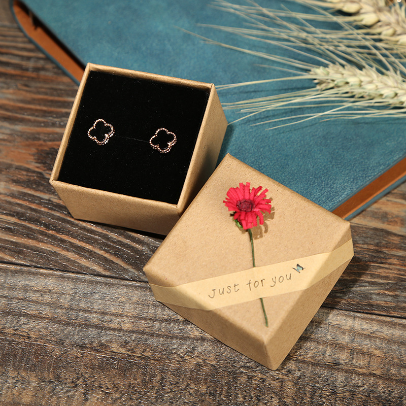 Factory Creative Jewelry Packaging Box Hot Sale Chain Ring Bracelet Sunflower Jewelry Box Paper Bag Currently Available Wholesale