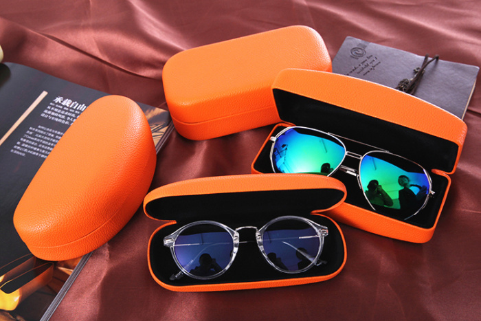 The high-end sunglasses glasses box tin box and sun glasses box