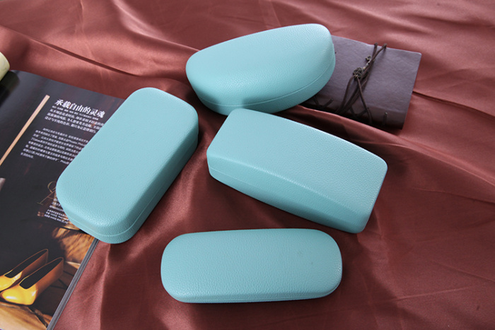 The high-end sunglasses glasses box tin box and sun glasses box