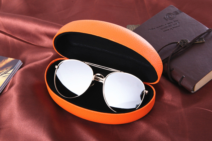 The high-end sunglasses glasses box tin box and sun glasses box