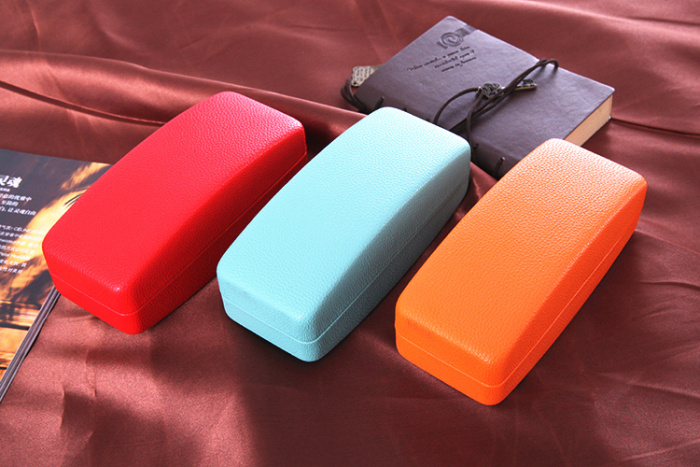 The high-end sunglasses glasses box tin box and sun glasses box