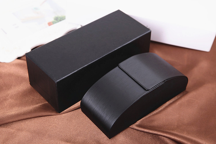 The high-end sunglasses glasses box tin box sun glasses box box