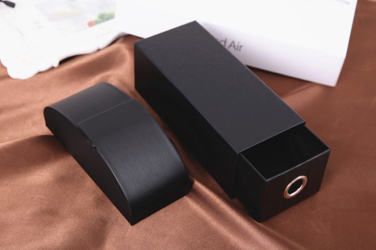 The high-end sunglasses glasses box tin box sun glasses box box