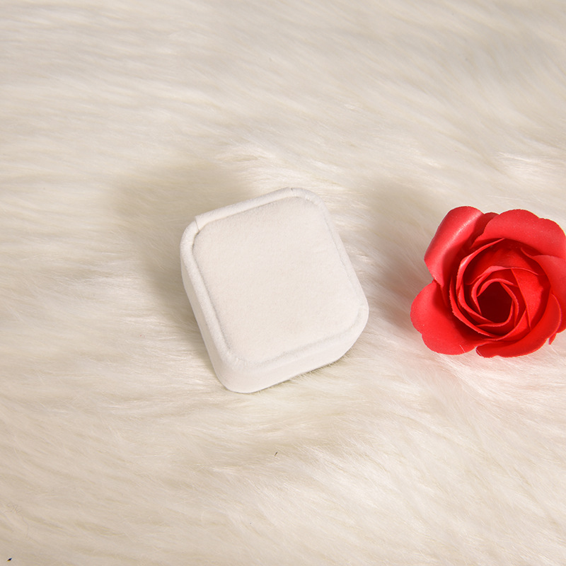 Popular Flannelette Ear Studs and Ring Box Chinese Valentine's Day Necklace Pendant Gift Box Flocking Rounded Packing Box Customized Wholesale