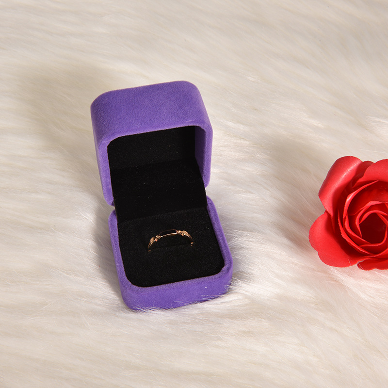 Popular Flannelette Ear Studs and Ring Box Chinese Valentine's Day Necklace Pendant Gift Box Flocking Rounded Packing Box Customized Wholesale