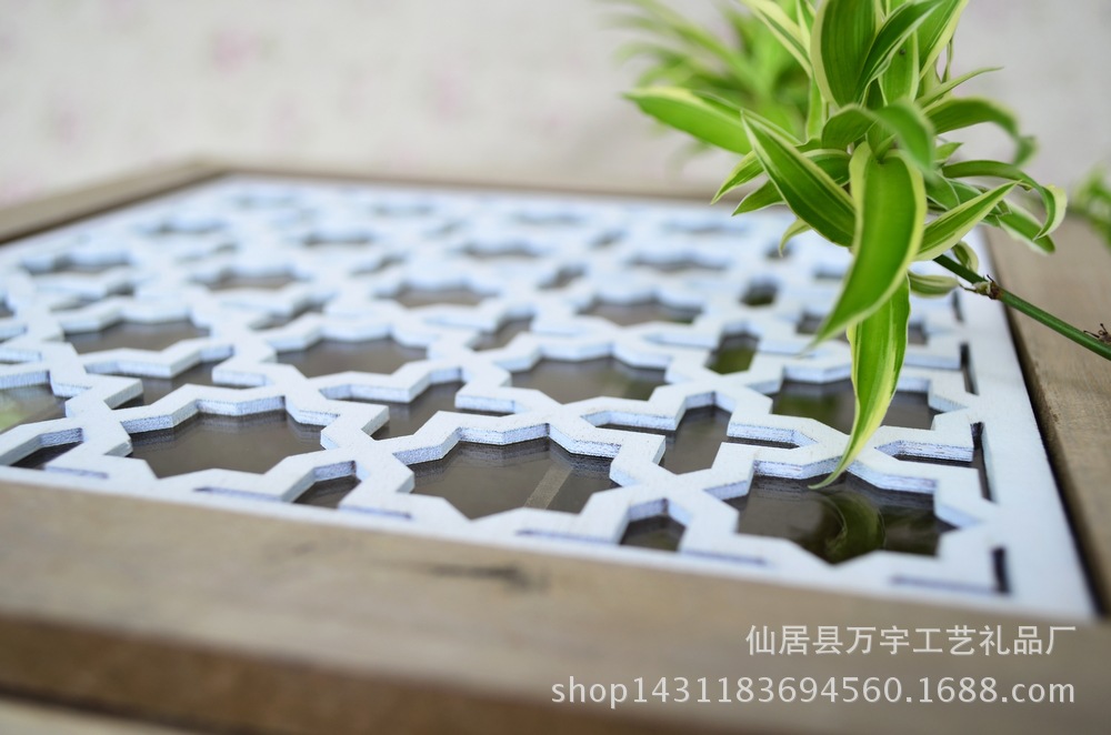 Zakka wooden box to make old jewelry box transparent carving decoration pieces about nine grid carving groceries Zakka wooden box to make old jewelry box transparent carving decoration pieces about nine grid carving groceries