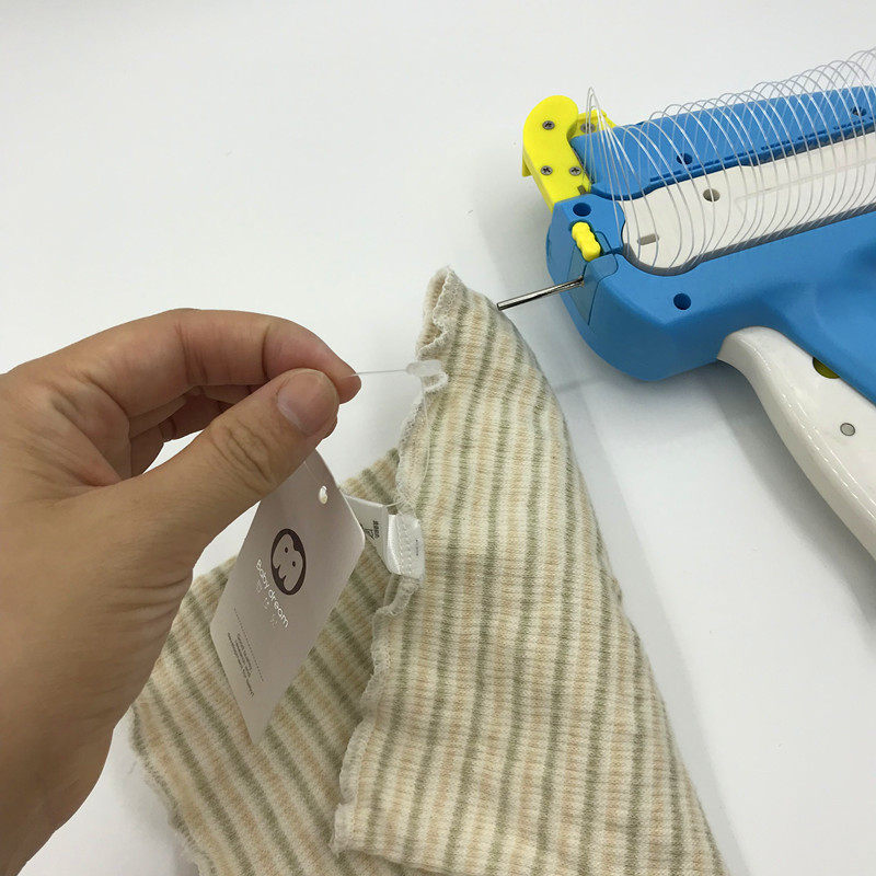 High efficiency hand piercing needle gun gun play child mother child mother button button holster ring gnu hang tag card hang tag rope gnu High efficiency hand piercing needle gun gun play child mother child mother button button holster ring gnu hang tag card hang tag rope gnu