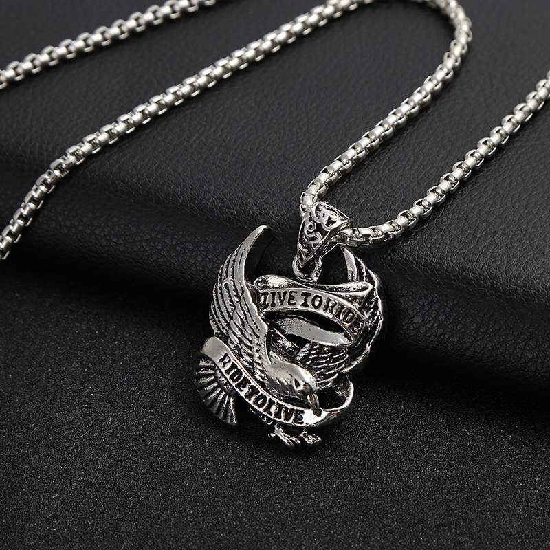 Hip hop jewelry necklace Japanese and Korean personality vintage men's necklace accessories hip-hop hang tag accessories a generation hair Hip hop jewelry necklace Japanese and Korean personality vintage men's necklace accessories hip-hop hang tag accessories a generation hair