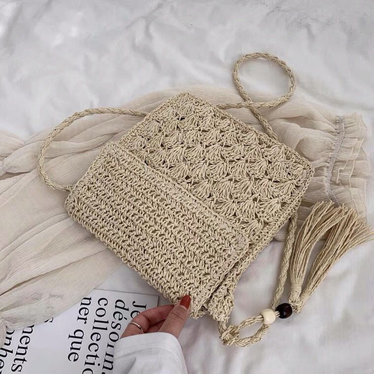 Factory Price Ins New Fan Crochet Paper String Flip Woven Bag Crossbody Straw Bag Beach Casual Women's Bag Factory Price Ins New Fan Crochet Paper String Flip Woven Bag Crossbody Straw Bag Beach Casual Women's Bag