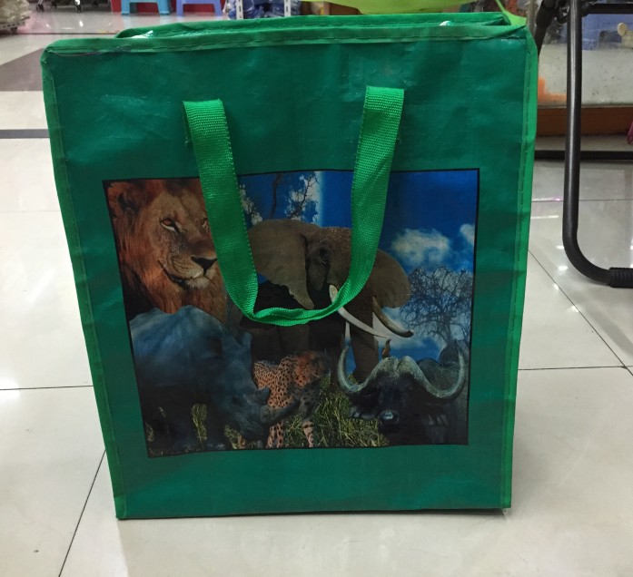 Manufacturer direct woven bag duffel bag storage bag PP color printing plastic plaid bag flower big flower bag Manufacturer direct woven bag duffel bag storage bag PP color printing plastic plaid bag flower big flower bag