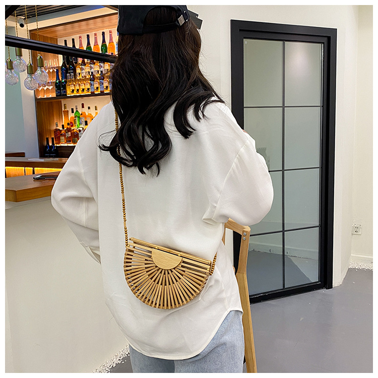 Internet Celebrity Woven Bag Female 2021 New Summer Little Fresh Girl Versatile Special-Interest Design Hollow out Beach Bag Tide Internet Celebrity Woven Bag Female 2021 New Summer Little Fresh Girl Versatile Special-Interest Design Hollow out Beach Bag Tide
