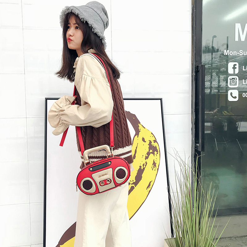 European and American Fashion Simulation Three-Dimensional Shoulder Bag Funny Personality Radio Style Crossbody Rivet Crossbody Bag Women
