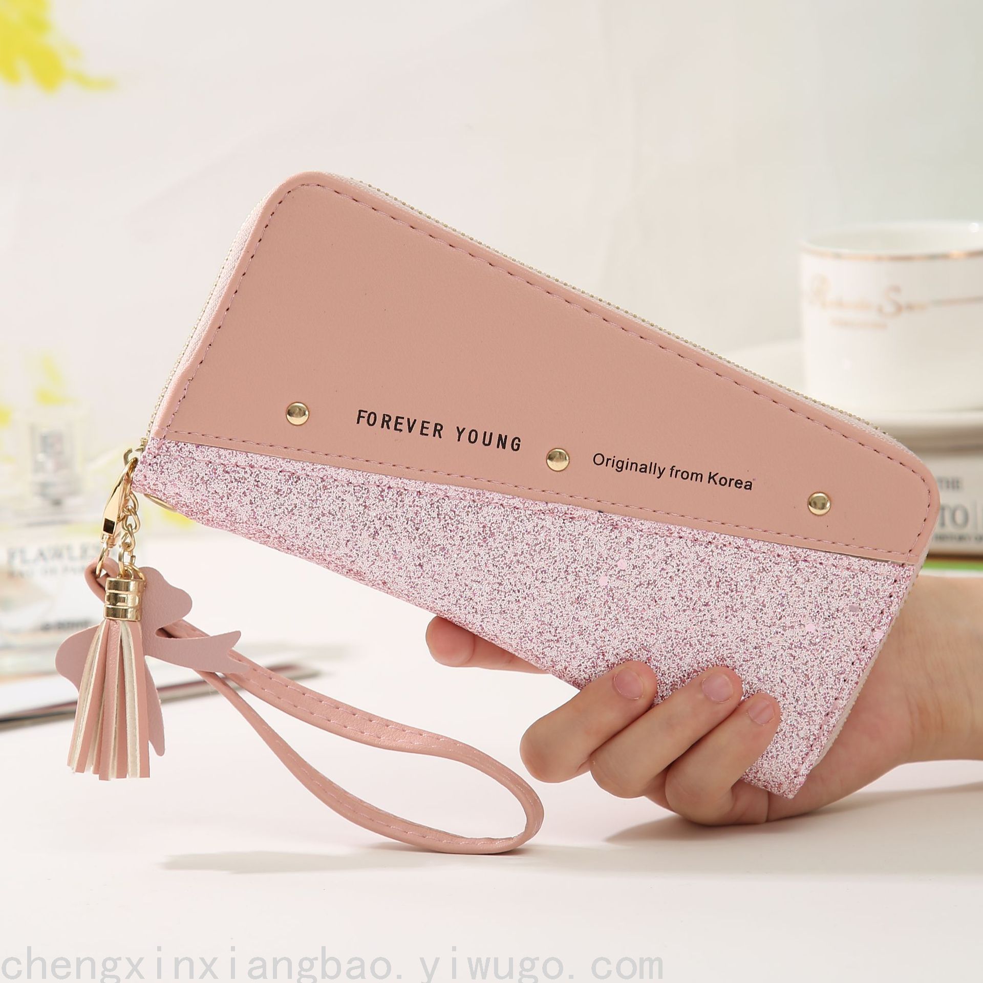 New Ladies&#039; Purse Long Zipper Gold Powder Stitching Contrast Color Tassel Wild Rivet Mobile Phone Bag