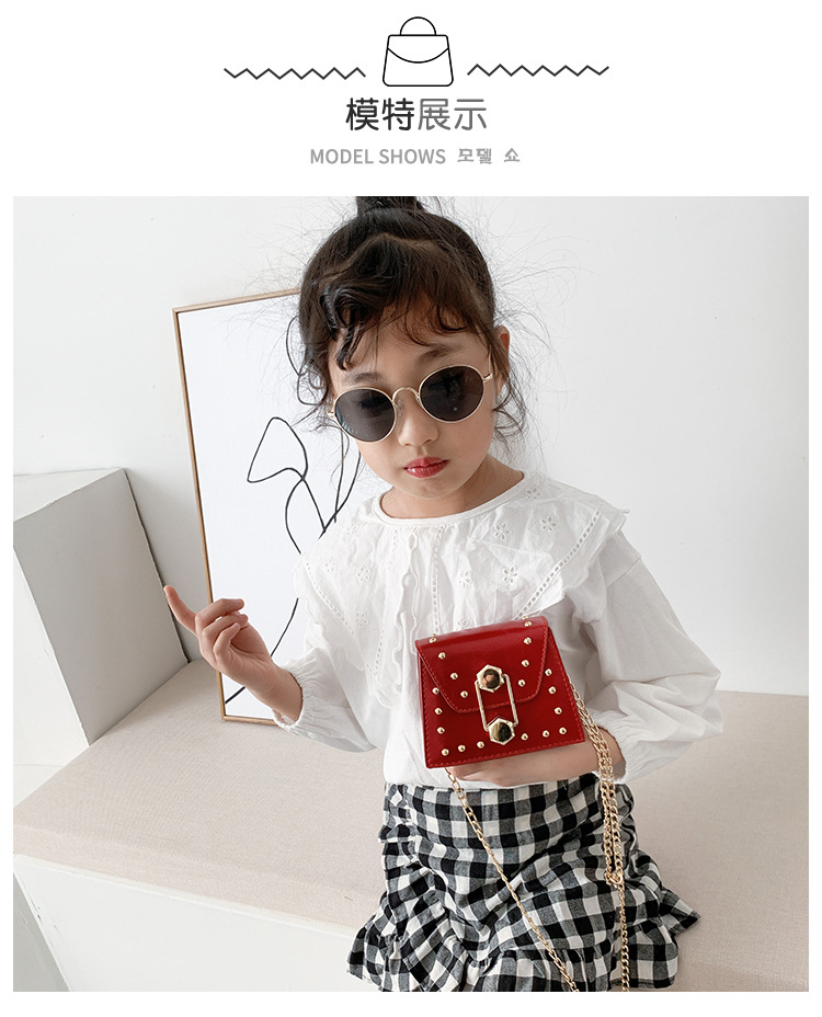 Rivet Mini Bag 2021 New Korean Fashion Ins Internet Celebrity All-Match Parent-Child Children's Crossbody Small Square Bag Rivet Mini Bag 2021 New Korean Fashion Ins Internet Celebrity All-Match Parent-Child Children's Crossbody Small Square Bag