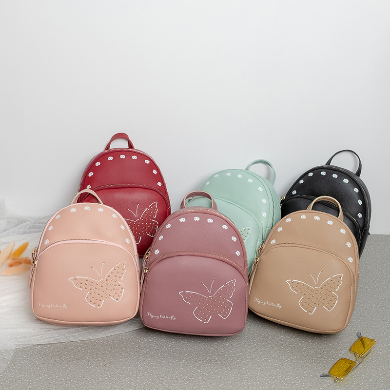 One Piece Dropshipping Autumn and Winter 2020 New Large Capacity Simple Printed Cell Phone Bag Rivet Butterfly Backpack for Women