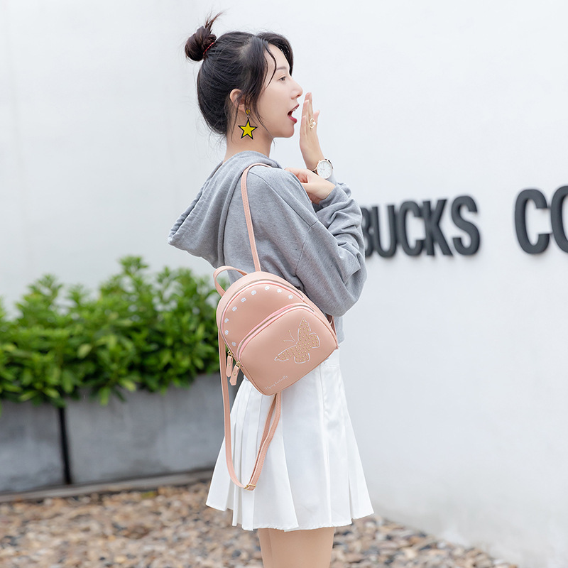 One Piece Dropshipping Autumn and Winter 2020 New Large Capacity Simple Printed Cell Phone Bag Rivet Butterfly Backpack for Women