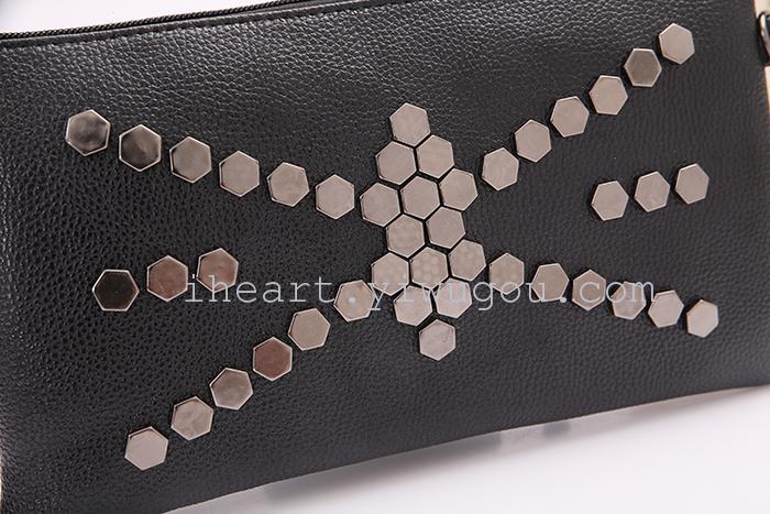 V six M word edge rivet bag V six M word edge rivet bag