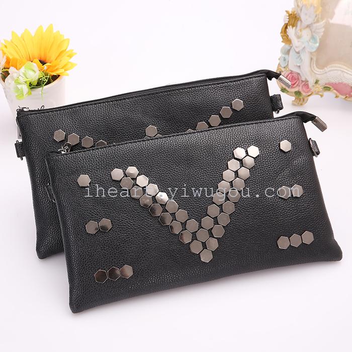 V six M word edge rivet bag V six M word edge rivet bag