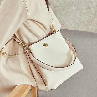 2020 New Men's Handbag Casual Crossbody One Shoulder New Men's Real-Leather Bag Business Briefcase Horizontal Large Size