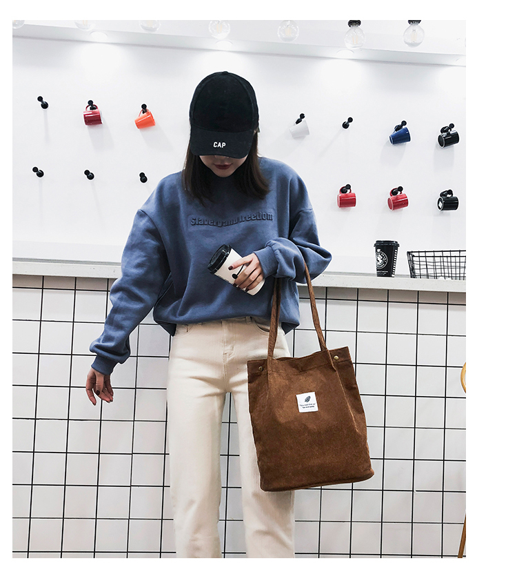 Women's Bag 2018 Summer Artistic Hipster Velvet Canvas Bag Simple Cool Girl's Portable Shoulder Bag Generation Hair Women's Bag 2018 Summer Artistic Hipster Velvet Canvas Bag Simple Cool Girl's Portable Shoulder Bag Generation Hair