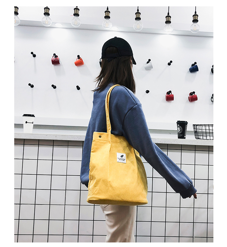 Women's Bag 2018 Summer Artistic Hipster Velvet Canvas Bag Simple Cool Girl's Portable Shoulder Bag Generation Hair Women's Bag 2018 Summer Artistic Hipster Velvet Canvas Bag Simple Cool Girl's Portable Shoulder Bag Generation Hair