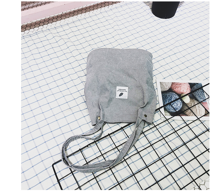 Women's Bag 2018 Summer Artistic Hipster Velvet Canvas Bag Simple Cool Girl's Portable Shoulder Bag Generation Hair Women's Bag 2018 Summer Artistic Hipster Velvet Canvas Bag Simple Cool Girl's Portable Shoulder Bag Generation Hair