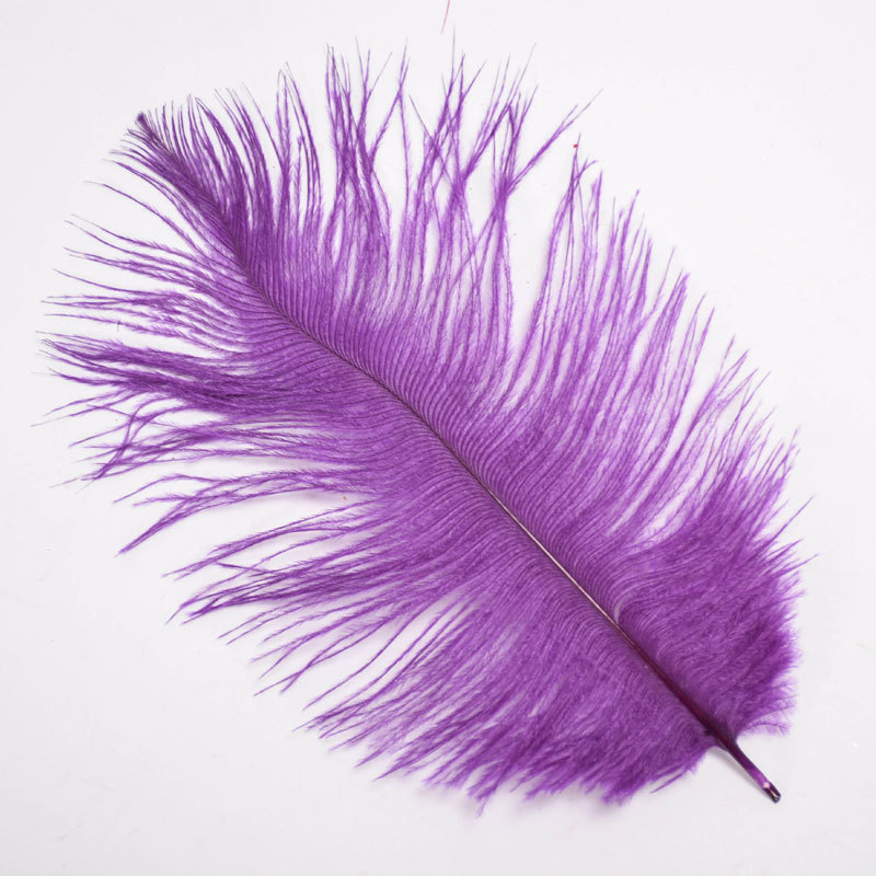 The wedding table flower decoration in The window of Natural Ostrich Feather Hotel in South Africa can be dyed Ostrich hair wholesale 15-20cm The wedding table flower decoration in The window of Natural Ostrich Feather Hotel in South Africa can be dyed Ostrich hair wholesale 15-20cm