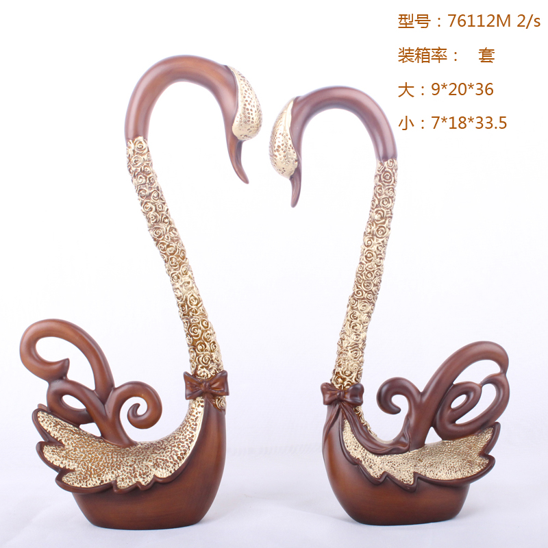 Resin Crafts European Style Wood Grain Couple Large Swan Decoration Creative Home Cabinet Decoration Wedding Gift